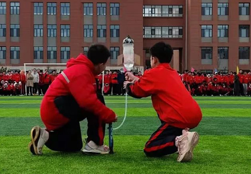 朔州市安泰中学举办首届校园科技节活动